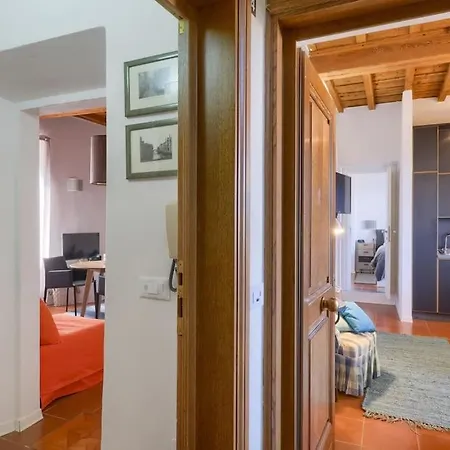 View-hosted By Sweetstay *